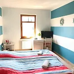 Rum i privatbostad Papaj *