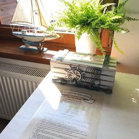 Papaj Rum i privatbostad Miedzyzdroje