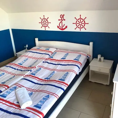 Papaj Rum i privatbostad Miedzyzdroje